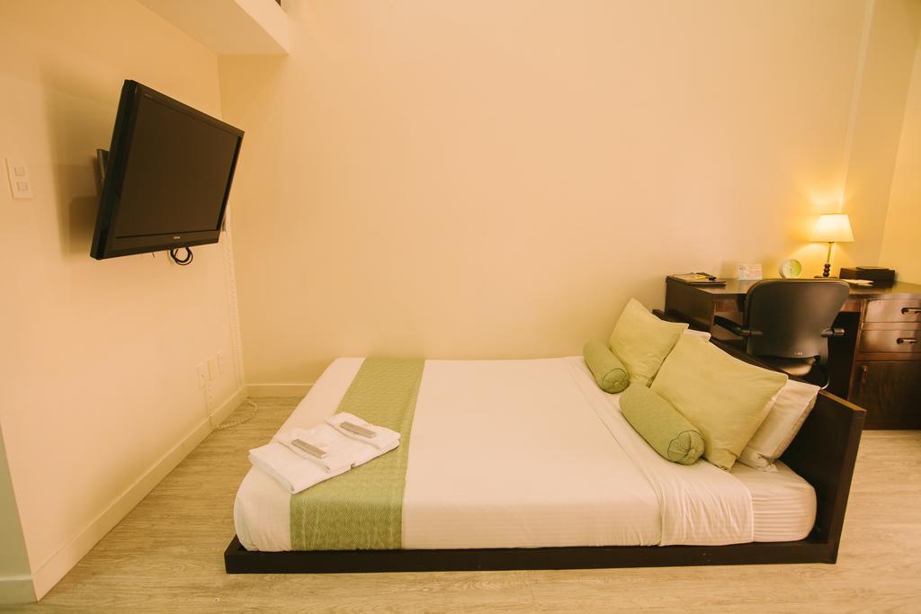 Subic Coco Hotel Olongapo Oda fotoğraf