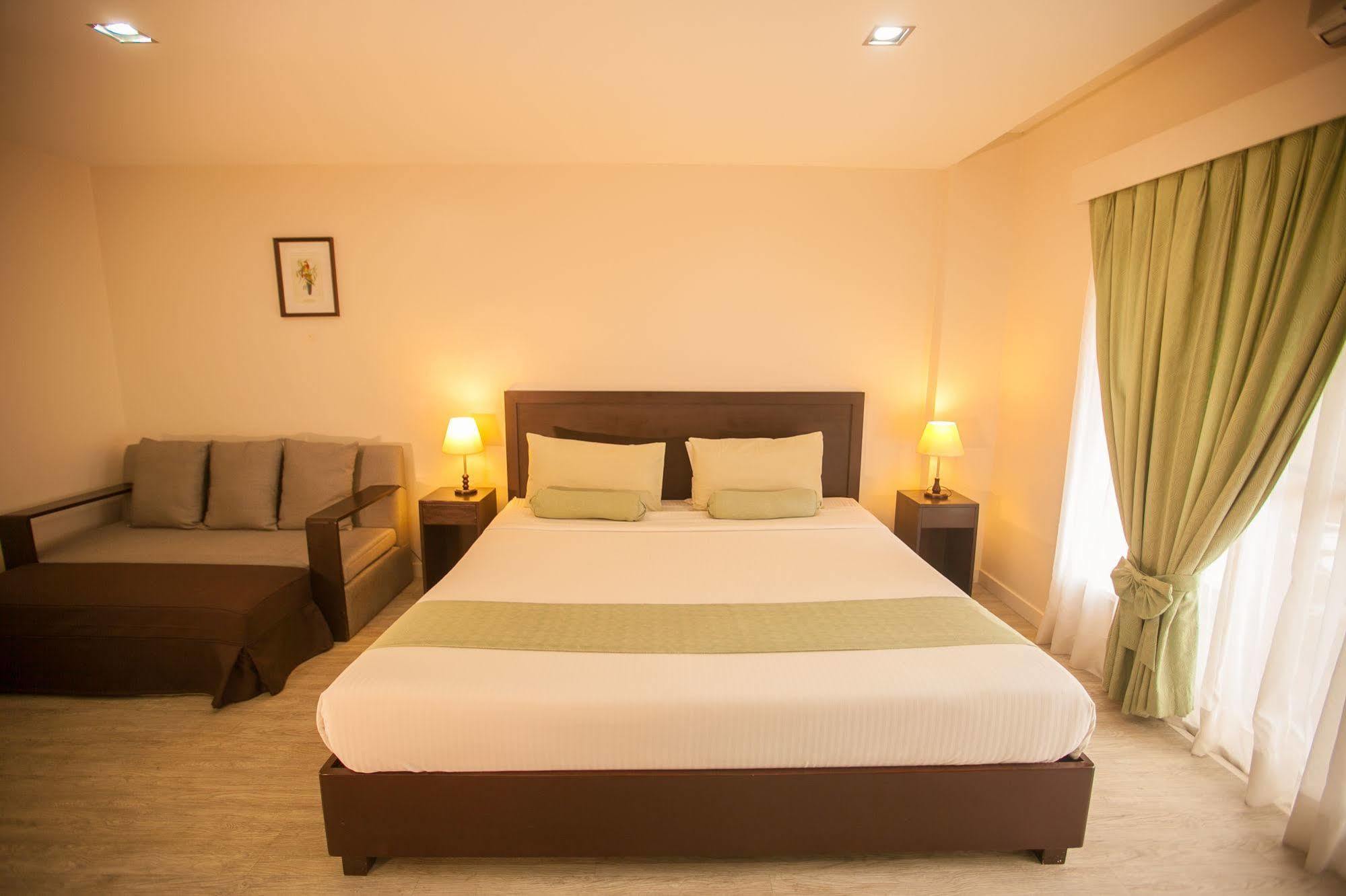Subic Coco Hotel Olongapo Dış mekan fotoğraf