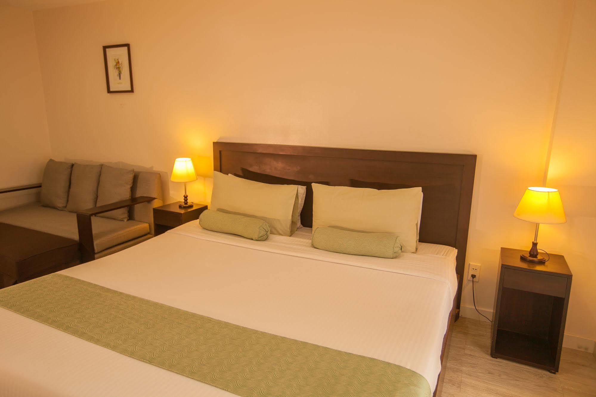 Subic Coco Hotel Olongapo Dış mekan fotoğraf