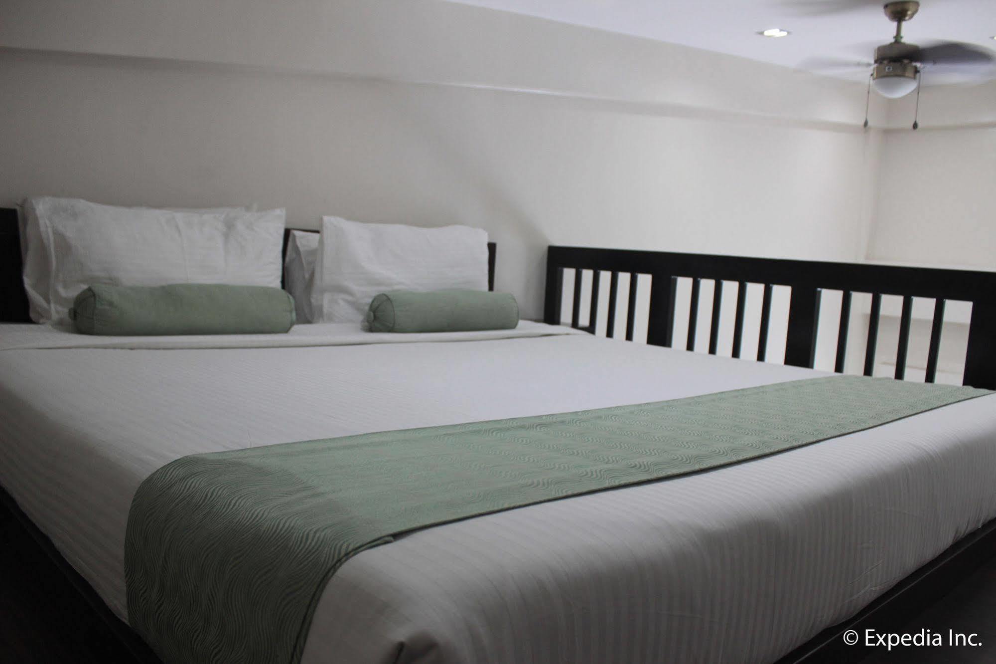 Subic Coco Hotel Olongapo Dış mekan fotoğraf