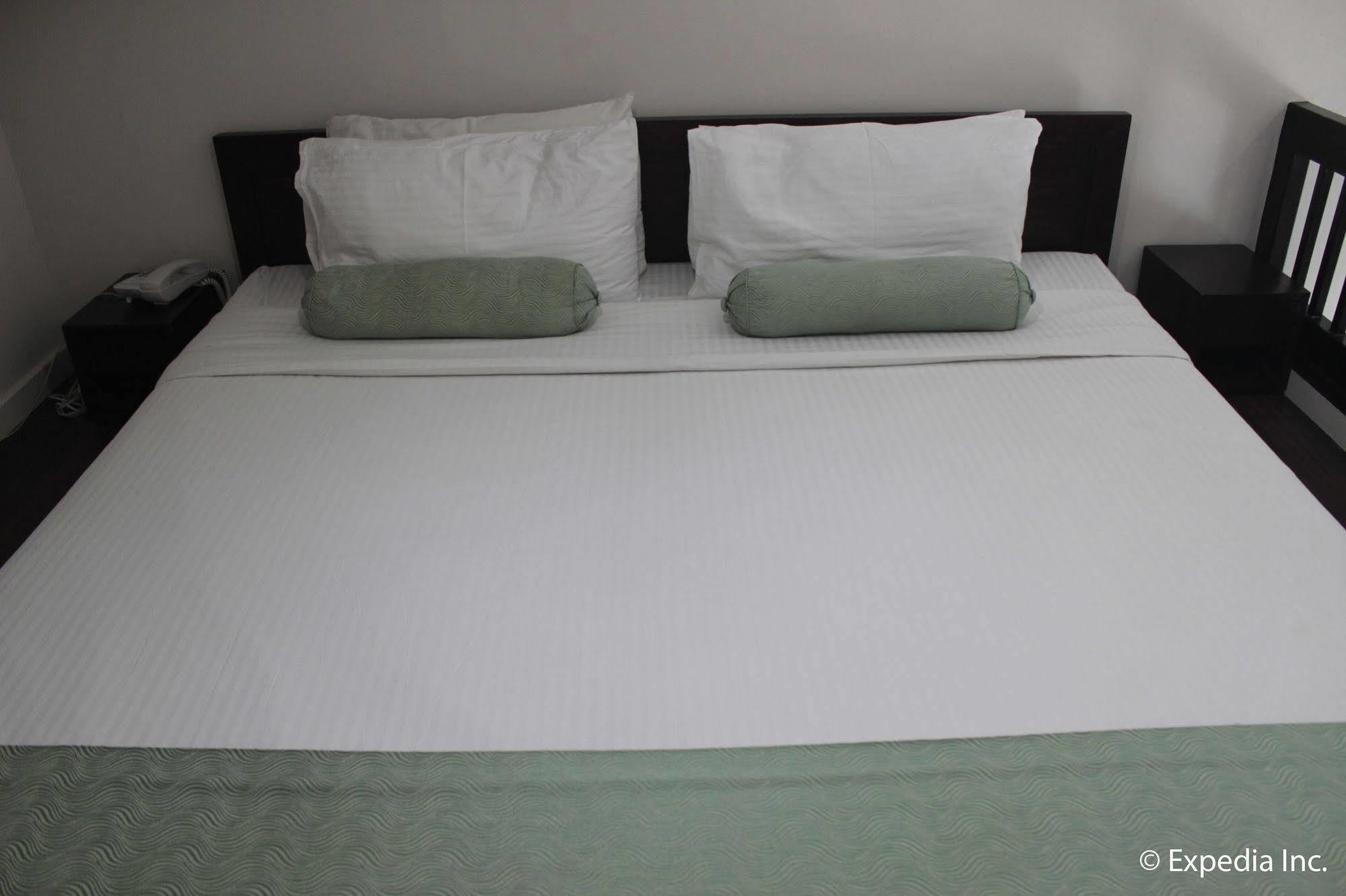 Subic Coco Hotel Olongapo Dış mekan fotoğraf
