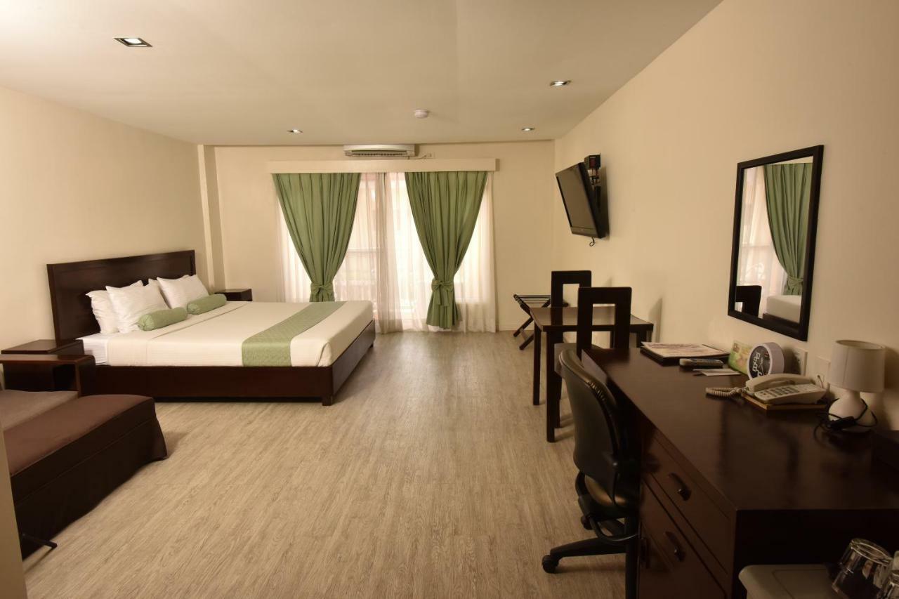 Subic Coco Hotel Olongapo Dış mekan fotoğraf